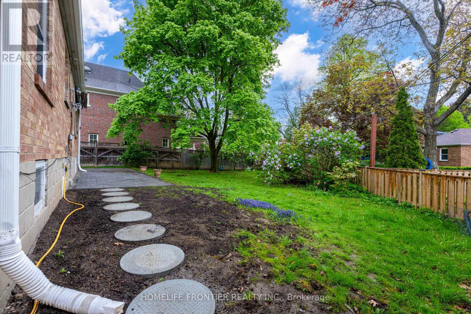 Lower - 315 Johnston Avenue, Toronto, Ontario  M2N 1H8 - Photo 22 - C12462041