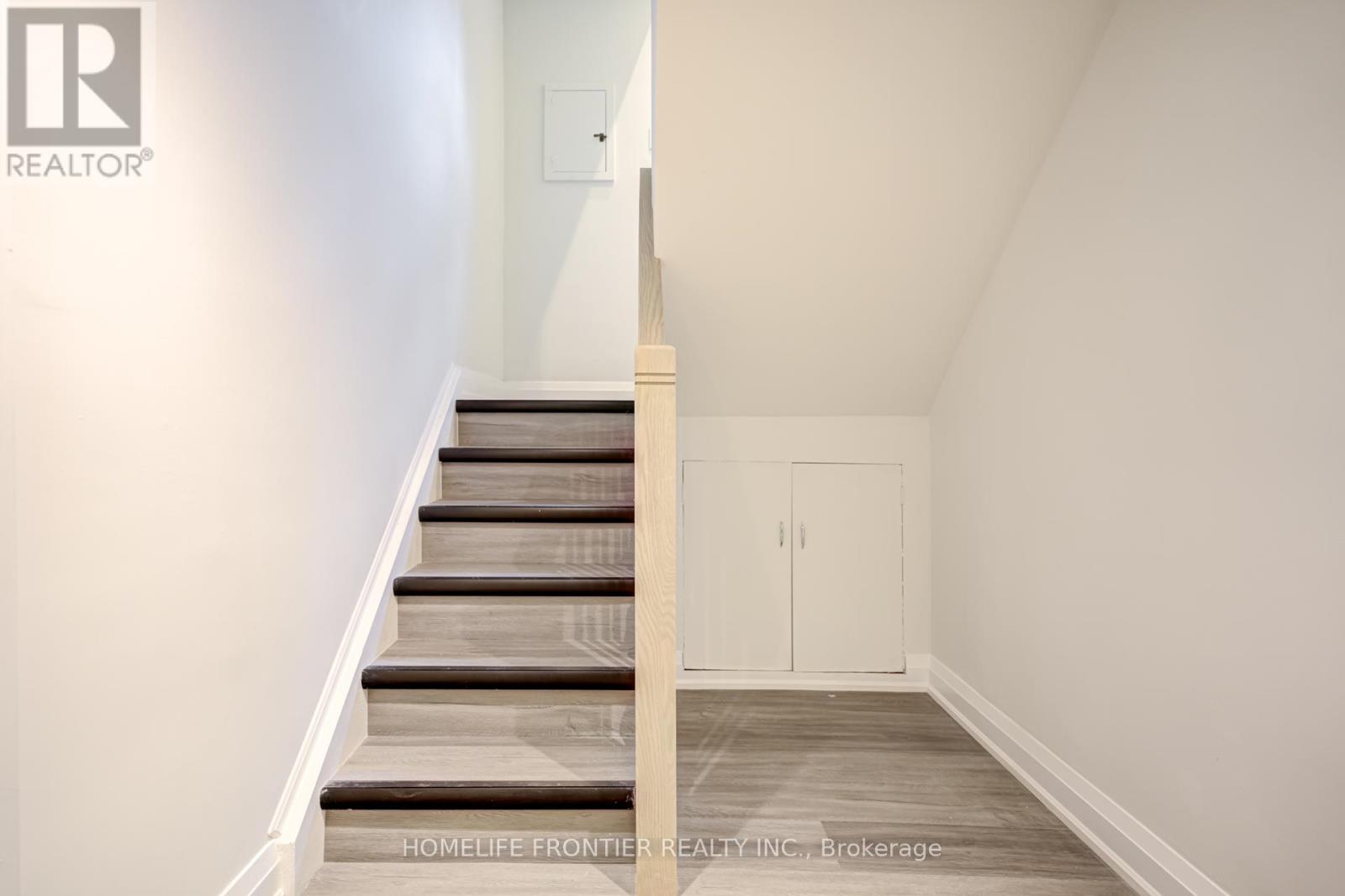 Lower - 315 Johnston Avenue, Toronto, Ontario  M2N 1H8 - Photo 5 - C12462041