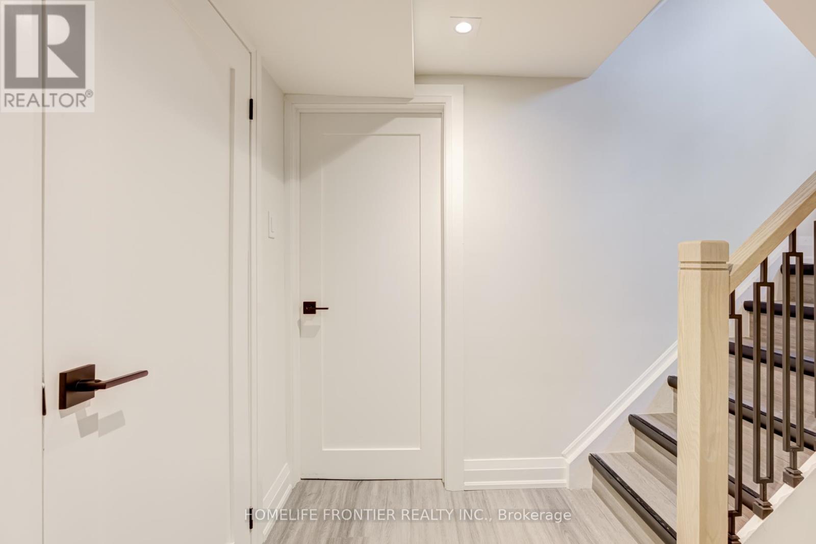 Lower - 315 Johnston Avenue, Toronto, Ontario  M2N 1H8 - Photo 6 - C12462041