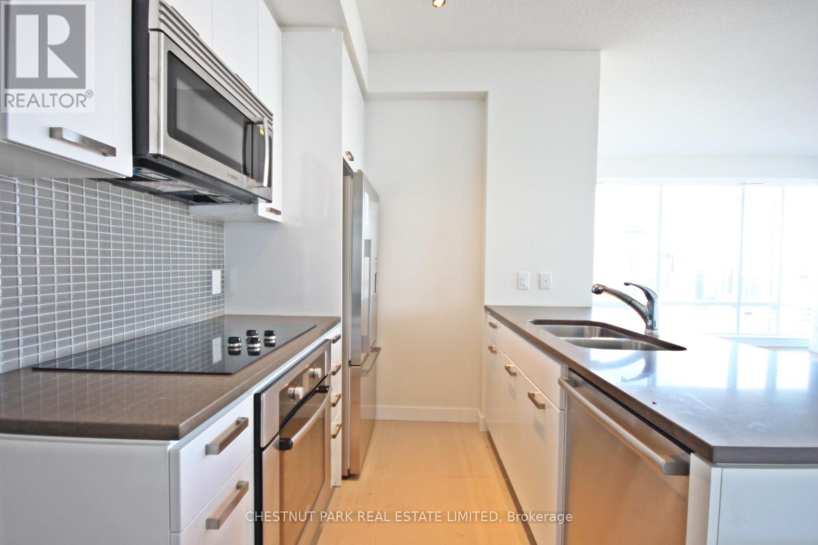 3104 - 295 Adelaide Street W, Toronto, Ontario  M5V 0L4 - Photo 11 - C12462059