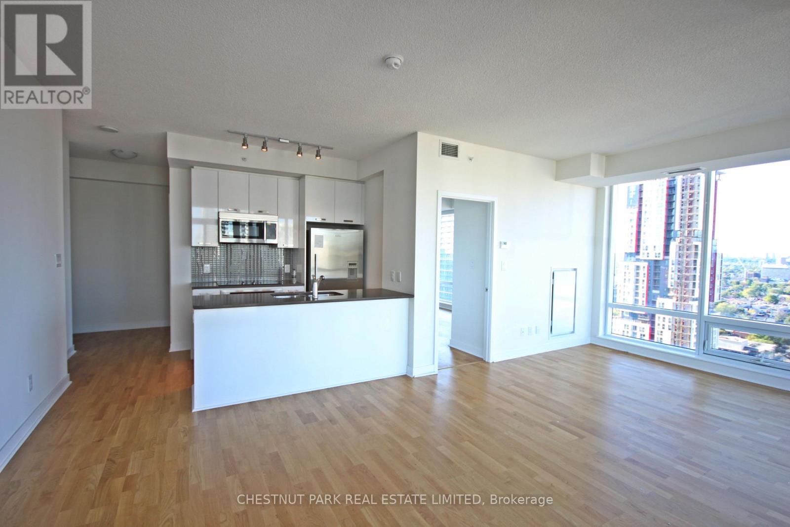 3104 - 295 Adelaide Street W, Toronto, Ontario  M5V 0L4 - Photo 4 - C12462059