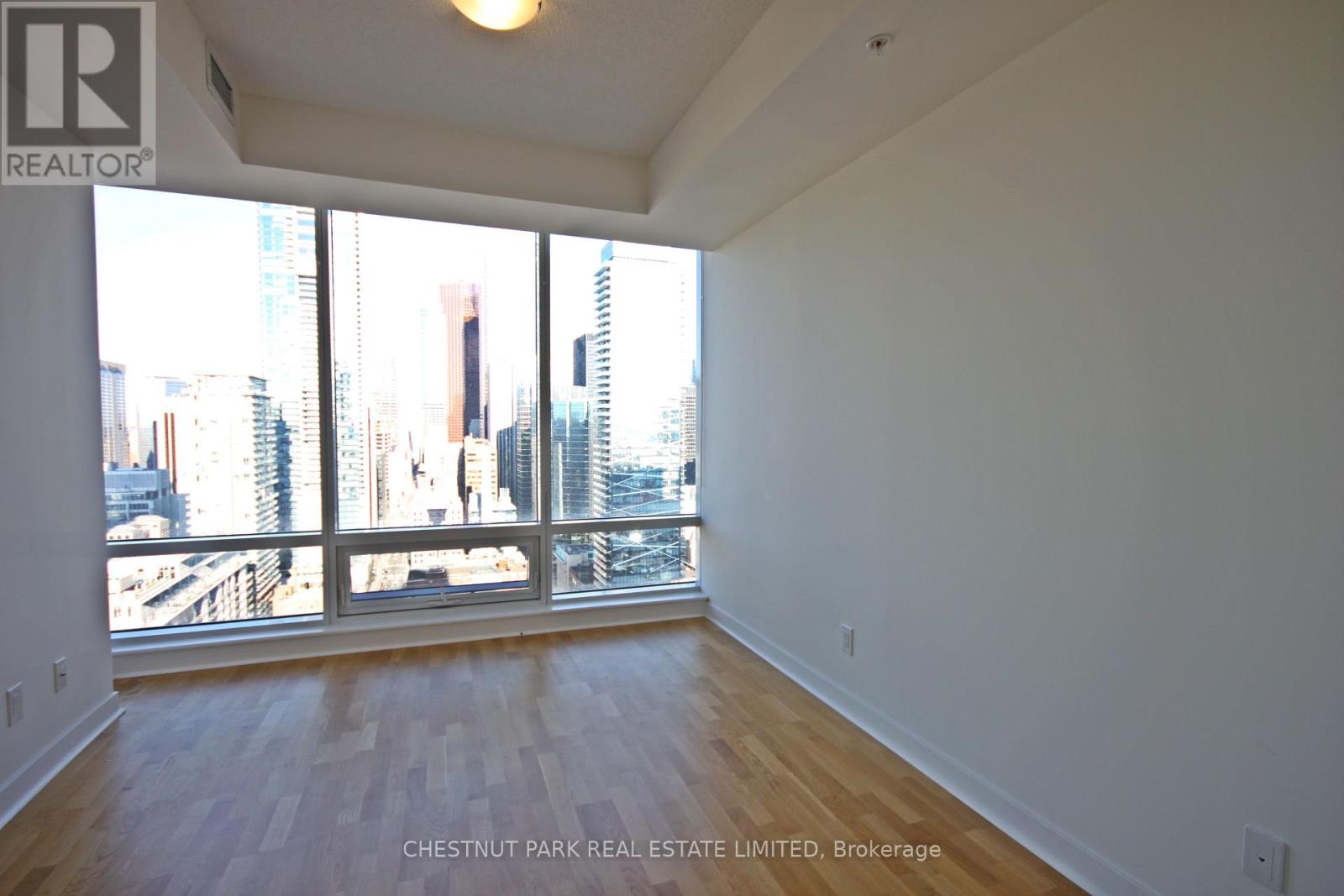 3104 - 295 Adelaide Street W, Toronto, Ontario  M5V 0L4 - Photo 7 - C12462059