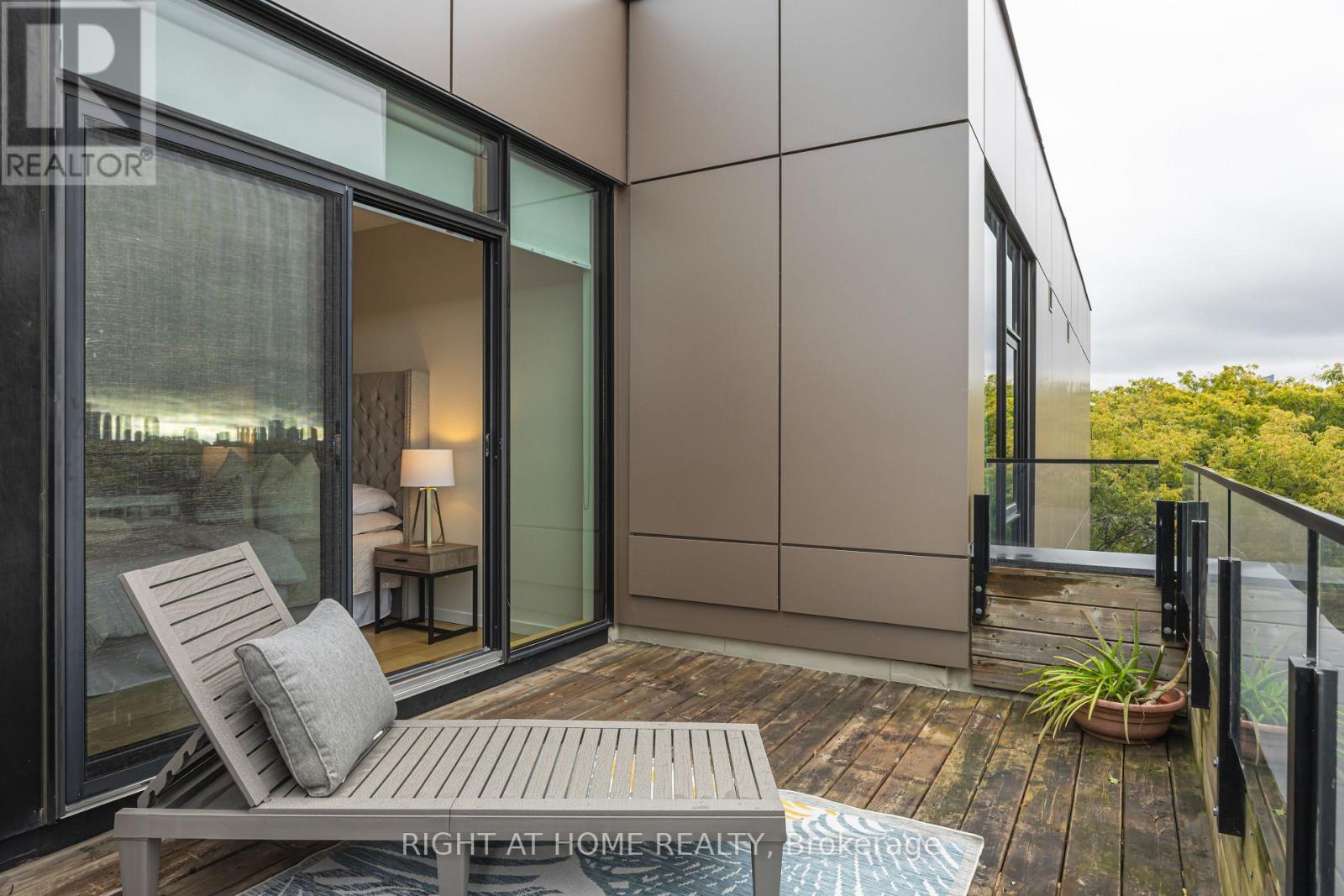 1 - 455 Dovercourt Road, Toronto, Ontario  M6H 2W3 - Photo 25 - C12462066