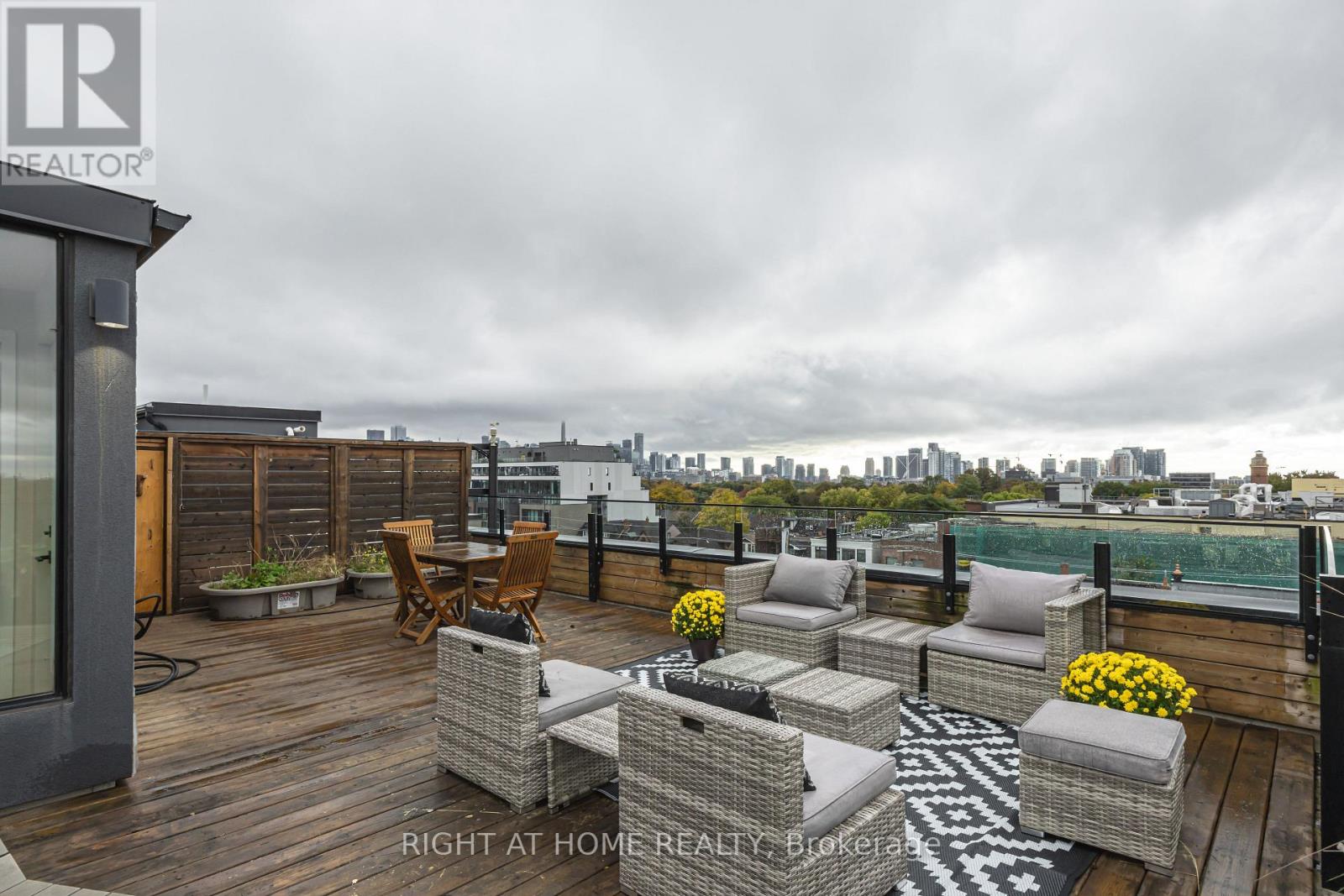1 - 455 Dovercourt Road, Toronto, Ontario  M6H 2W3 - Photo 38 - C12462066