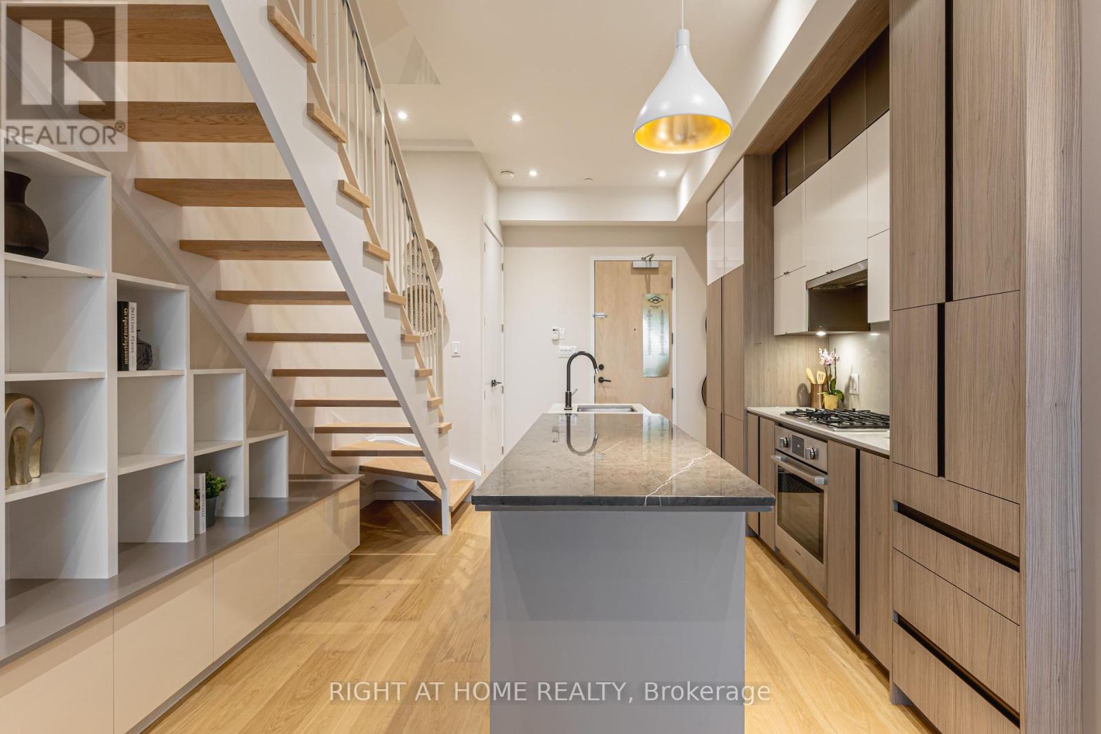 1 - 455 Dovercourt Road, Toronto, Ontario  M6H 2W3 - Photo 4 - C12462066