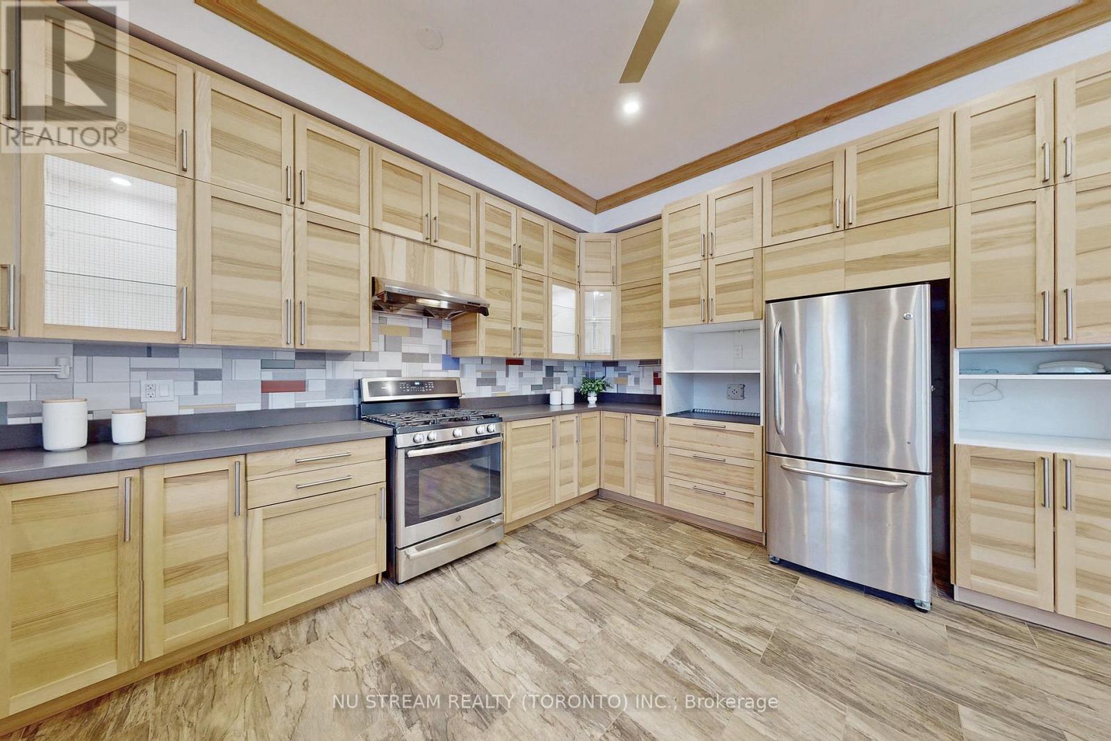 3 Lawndale Road, Toronto, Ontario  M1M 3R7 - Photo 6 - E12461888