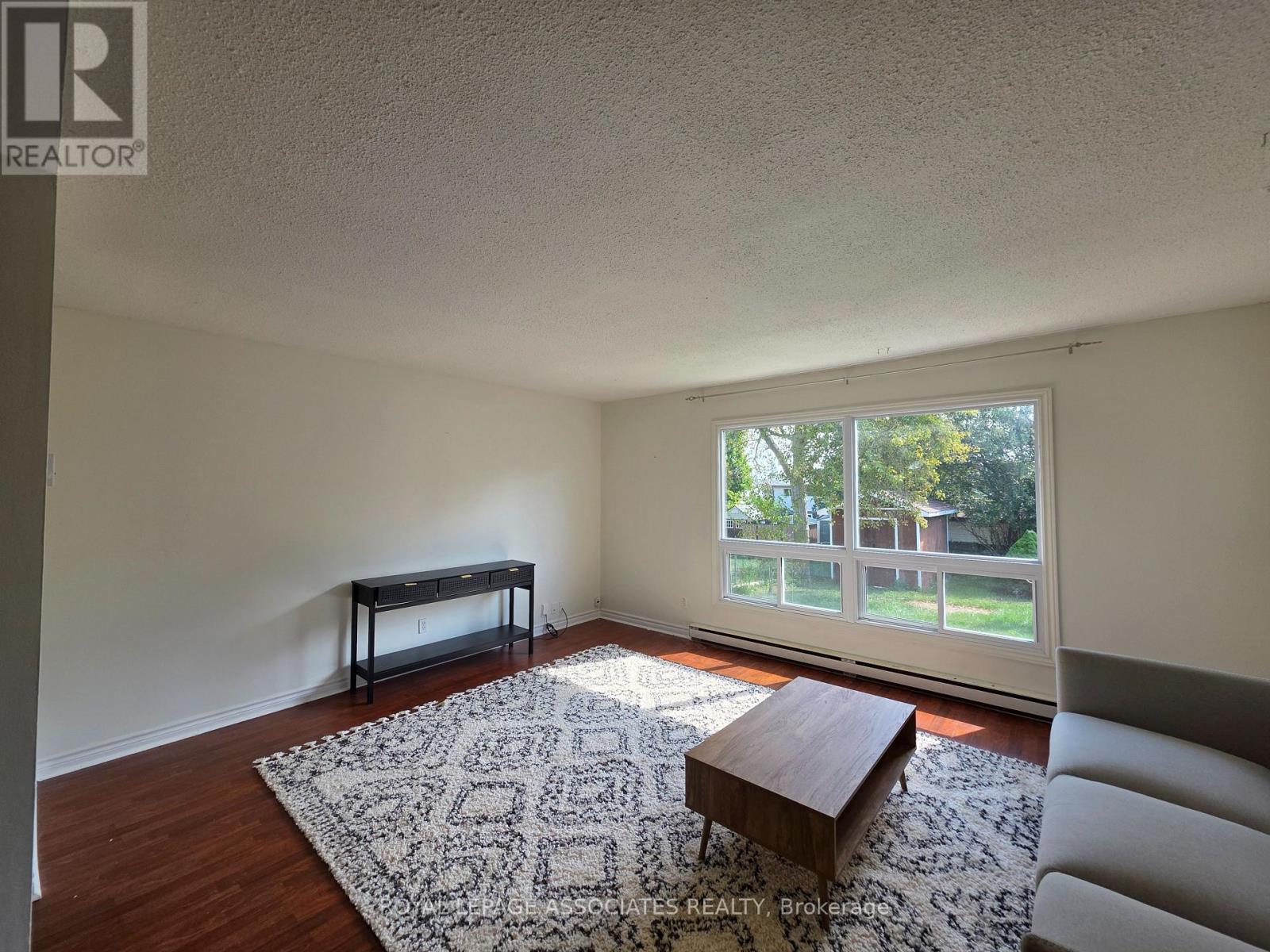 331 Phillip Murray Avenue, Oshawa, Ontario  L1J 1H1 - Photo 2 - E12461907
