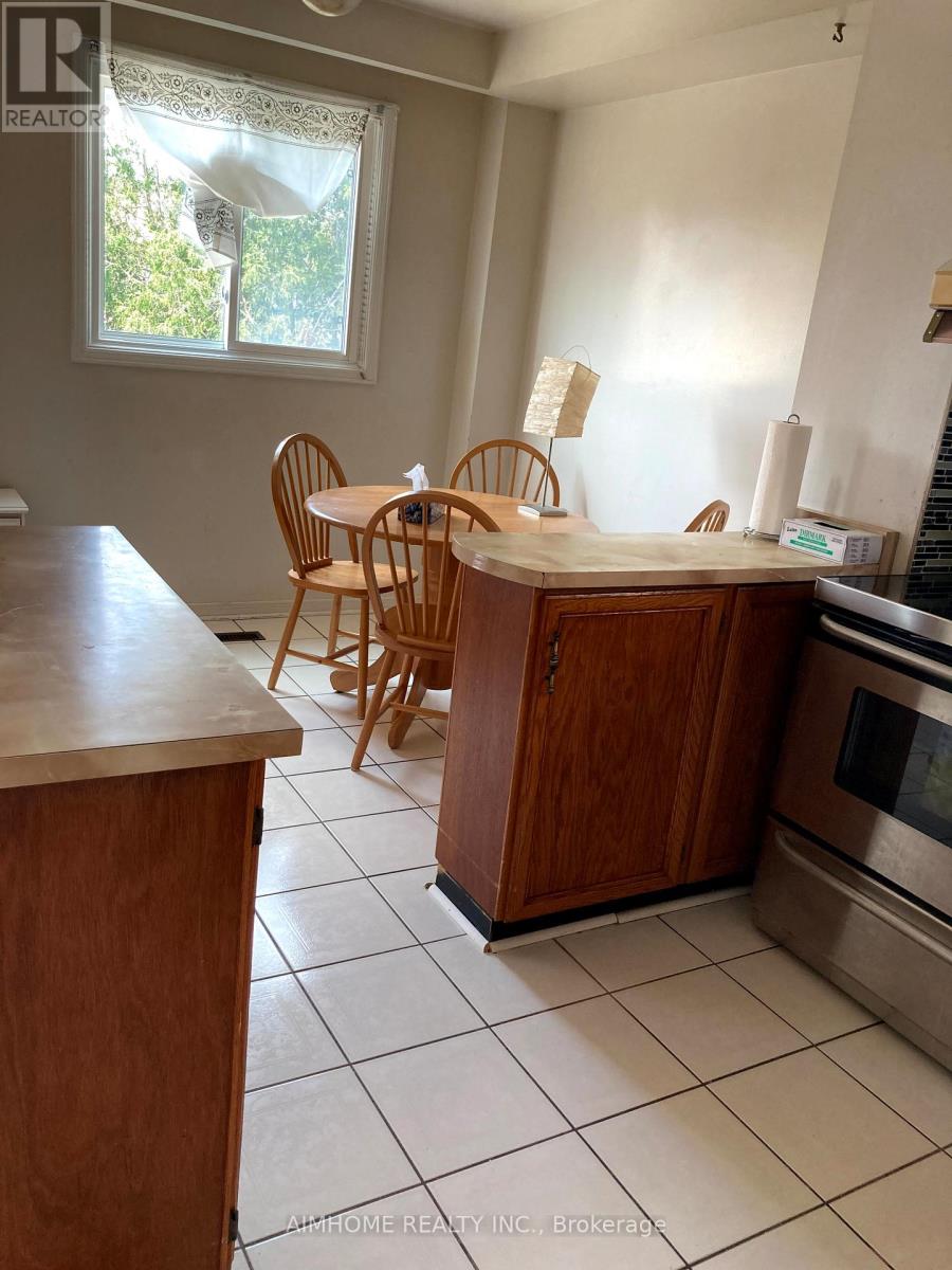 Room1 - 12 Blue Eagle Trail, Toronto, Ontario  M1V 1V9 - Photo 12 - E12461910