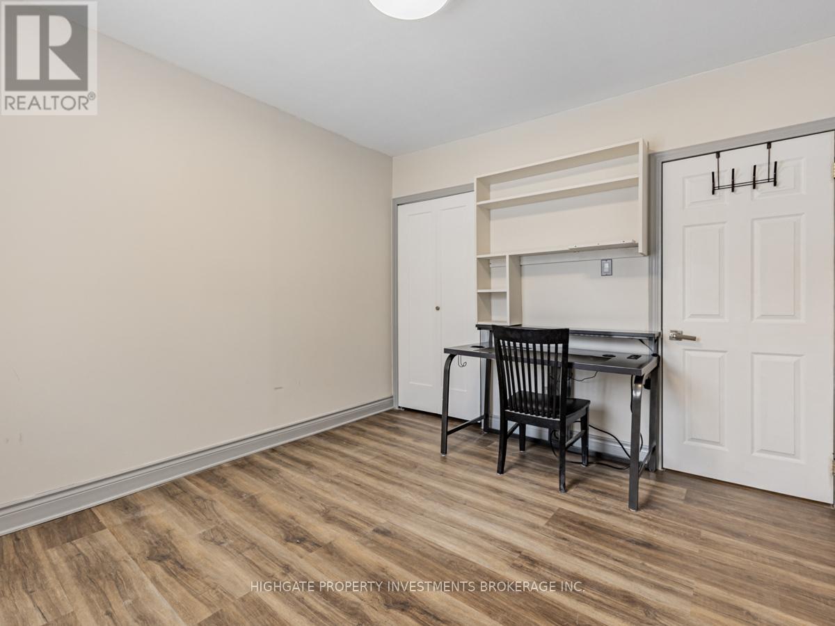 Upper - 6 Kew Beach Avenue, Toronto, Ontario  M4L 1B7 - Photo 24 - E12461924