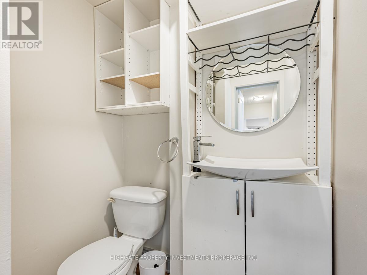 Upper - 6 Kew Beach Avenue, Toronto, Ontario  M4L 1B7 - Photo 26 - E12461924