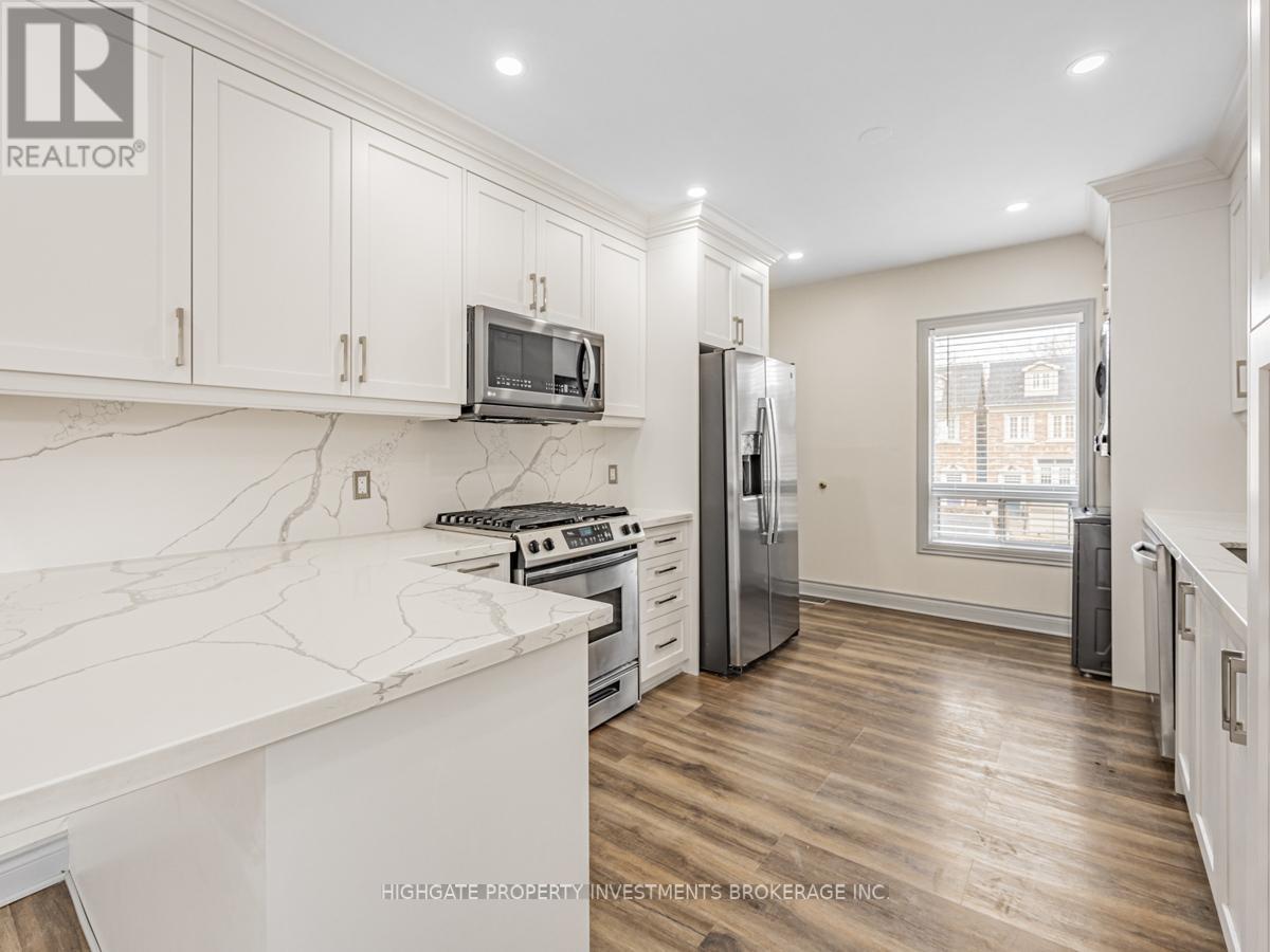 Upper - 6 Kew Beach Avenue, Toronto, Ontario  M4L 1B7 - Photo 5 - E12461924