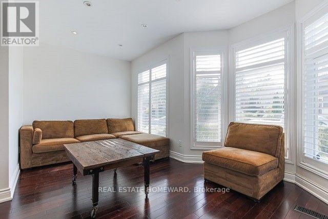 171 Westlake Avenue, Toronto, Ontario  M4C 4S3 - Photo 10 - E12461963