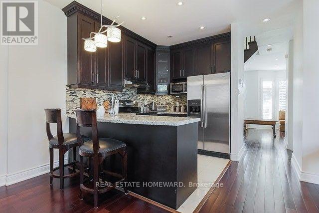 171 Westlake Avenue, Toronto, Ontario  M4C 4S3 - Photo 3 - E12461963