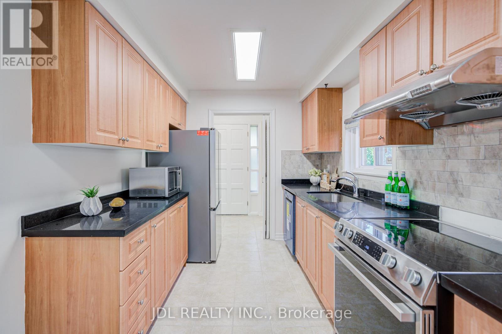 6 Norhead Avenue, Toronto, Ontario  M1S 2X6 - Photo 19 - E12461968