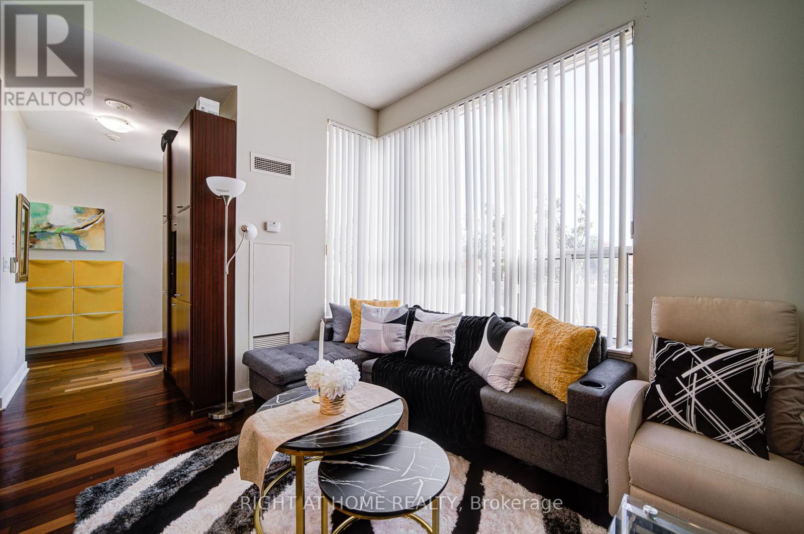 Th112 - 36 Lee Centre Drive, Toronto, Ontario  M1H 3K2 - Photo 18 - E12462037