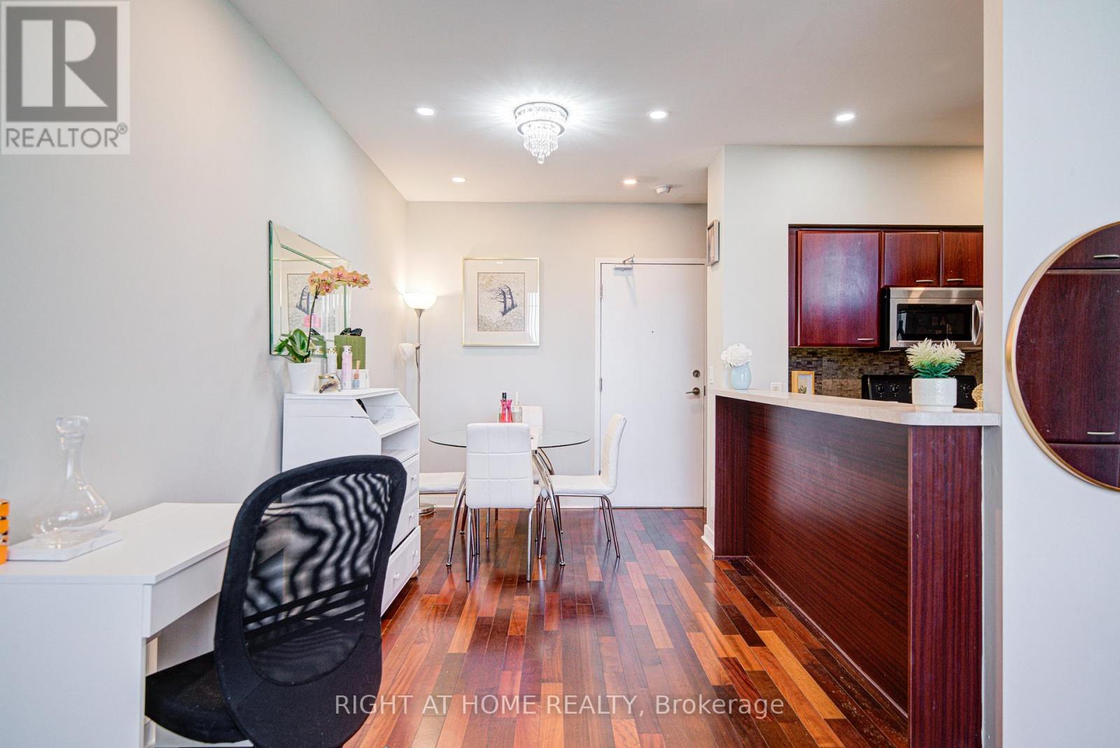 Th112 - 36 Lee Centre Drive, Toronto, Ontario  M1H 3K2 - Photo 20 - E12462037