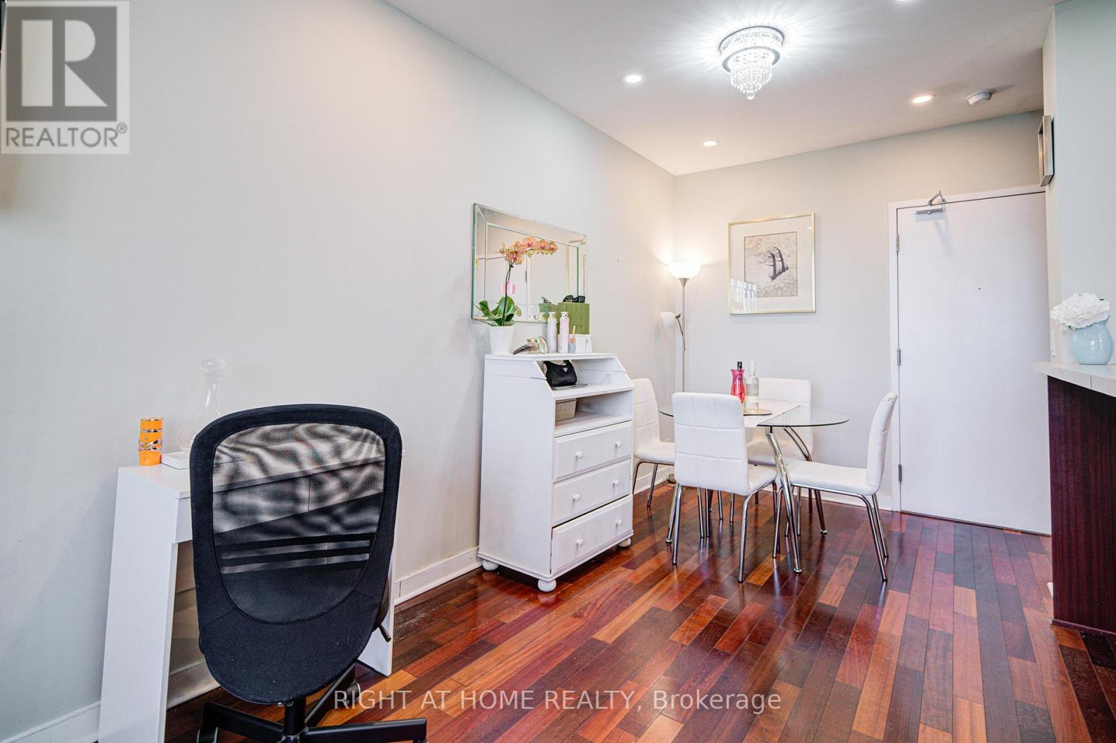 Th112 - 36 Lee Centre Drive, Toronto, Ontario  M1H 3K2 - Photo 21 - E12462037