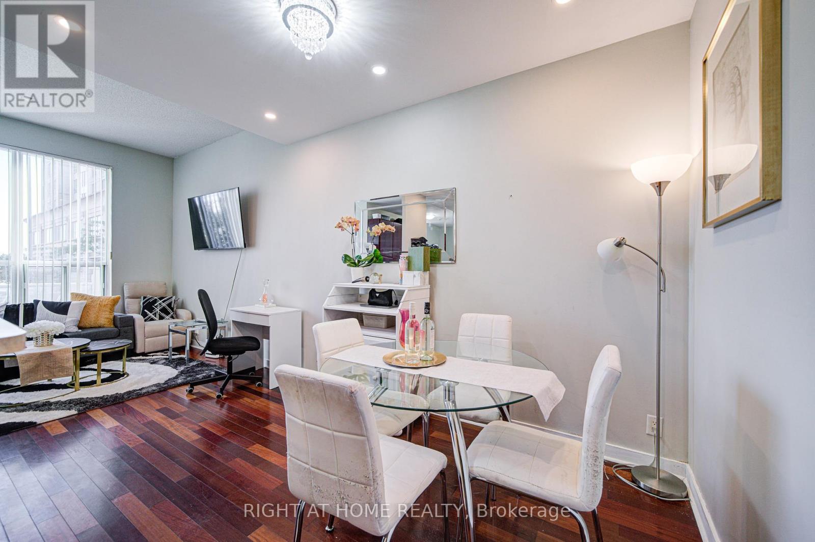 Th112 - 36 Lee Centre Drive, Toronto, Ontario  M1H 3K2 - Photo 23 - E12462037