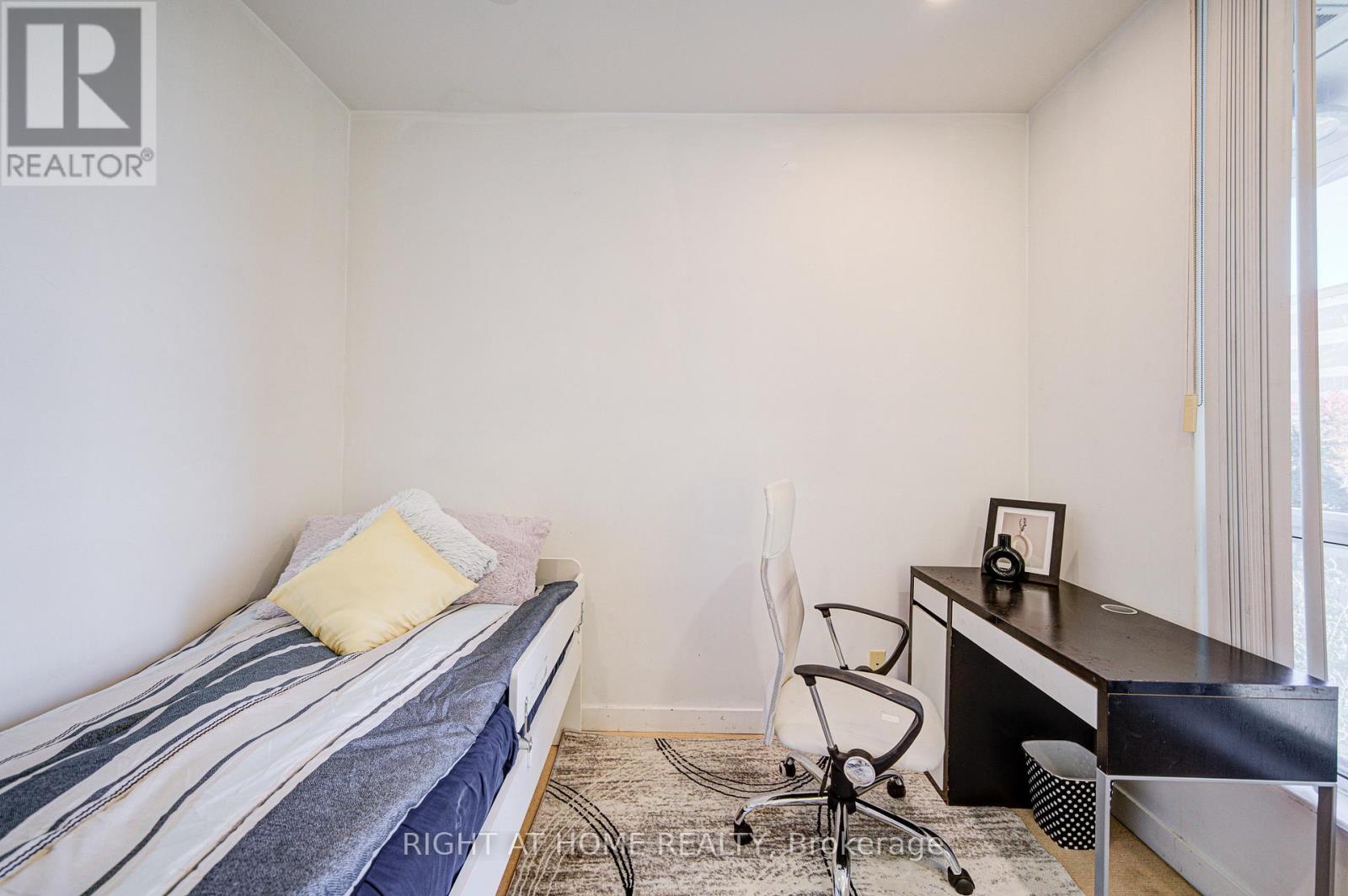 Th112 - 36 Lee Centre Drive, Toronto, Ontario  M1H 3K2 - Photo 35 - E12462037