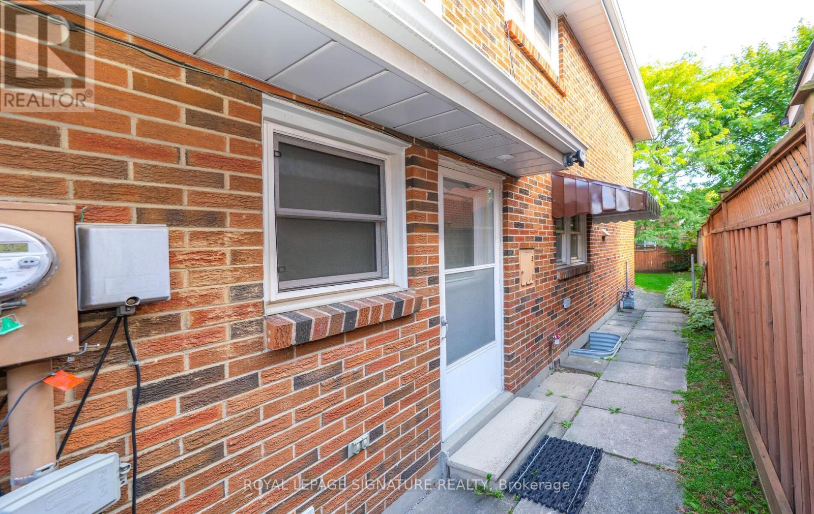 43 Collingsbrook Boulevard, Toronto, Ontario  M1W 1L9 - Photo 36 - E12462077
