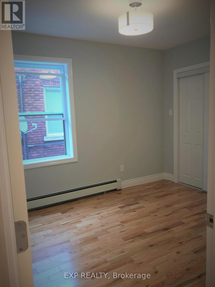 4 - 442 Mcleod Street, Ottawa, Ontario  K1R 5P6 - Photo 13 - X12458780