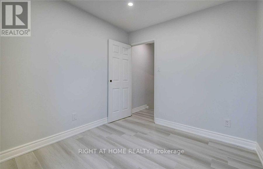 24 Springfair Avenue, Aurora, Ontario  L4G 3M2 - Photo 14 - N12461887