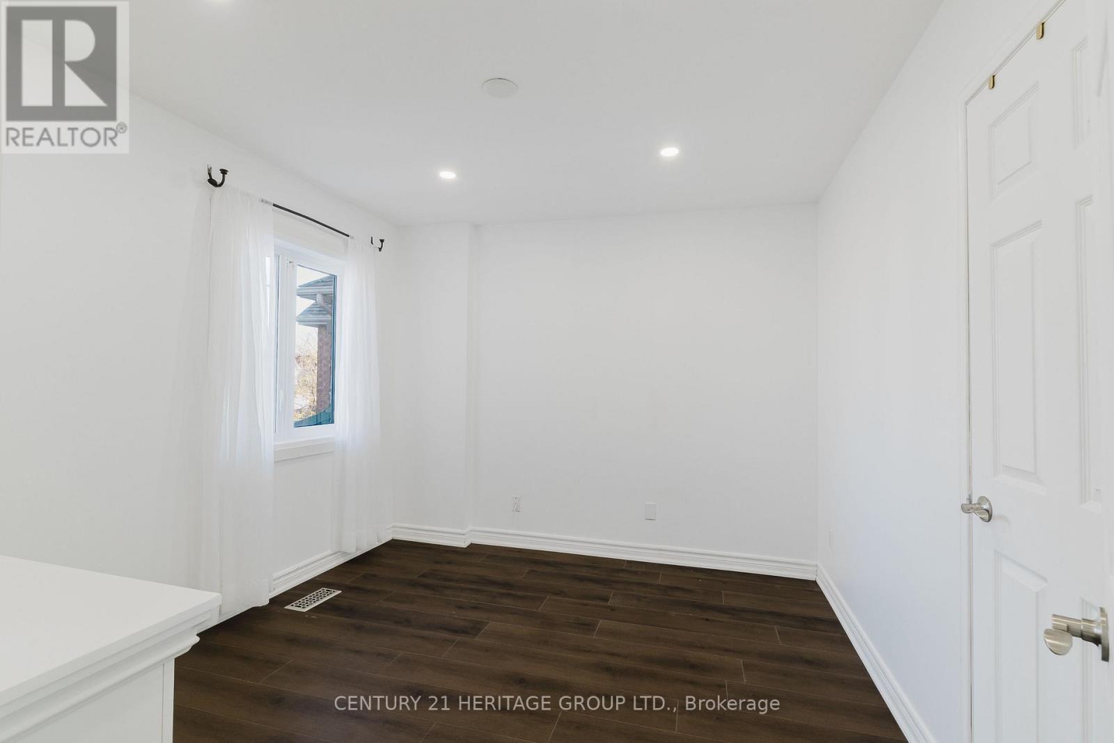 601 Mcbean Avenue, Newmarket, Ontario  L3X 2L5 - Photo 23 - N12461889