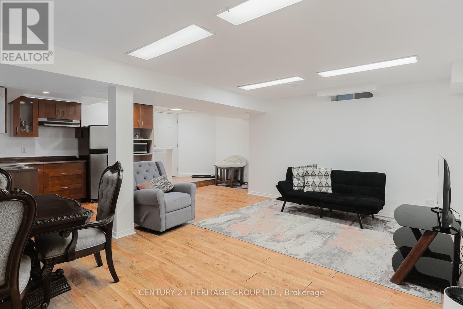601 Mcbean Avenue, Newmarket, Ontario  L3X 2L5 - Photo 40 - N12461889