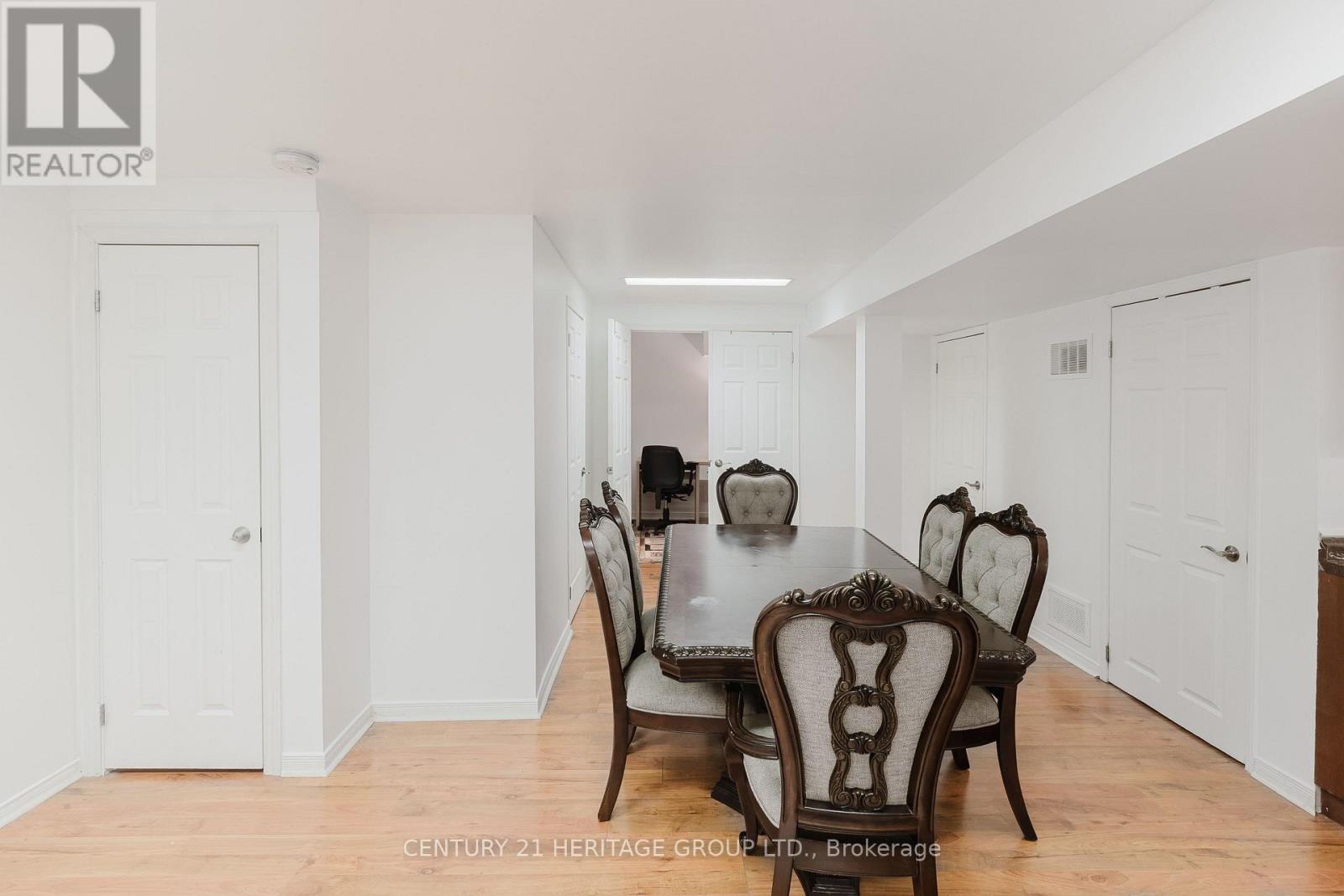 601 Mcbean Avenue, Newmarket, Ontario  L3X 2L5 - Photo 43 - N12461889