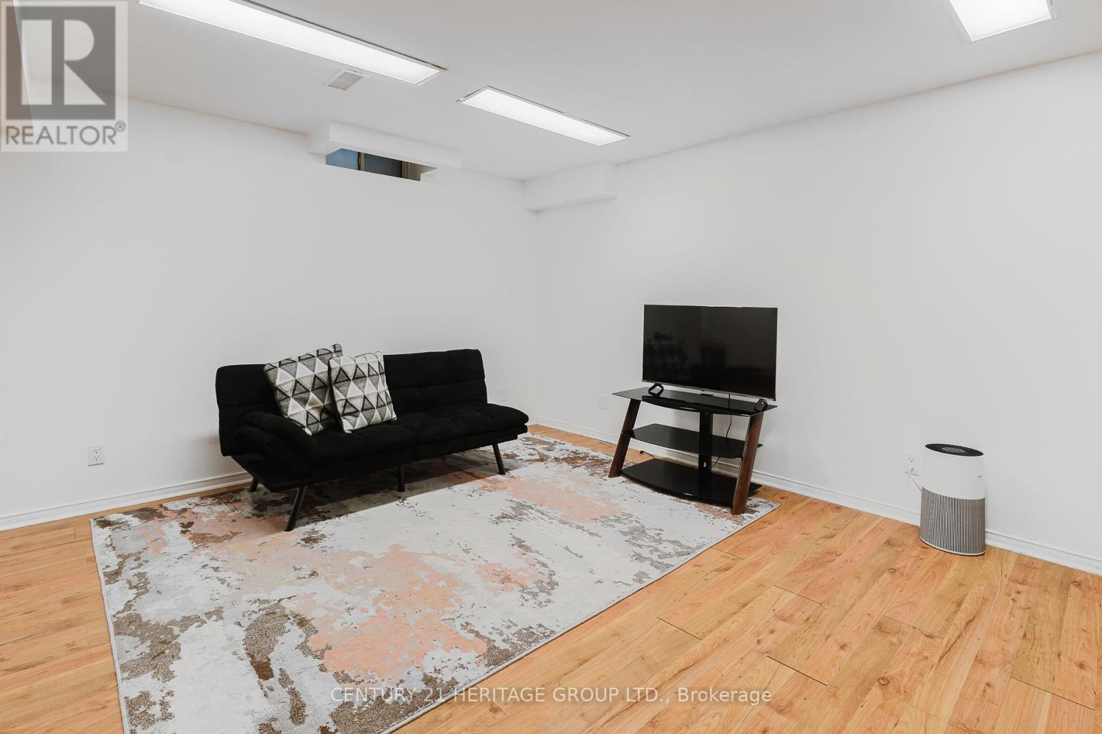 601 Mcbean Avenue, Newmarket, Ontario  L3X 2L5 - Photo 46 - N12461889