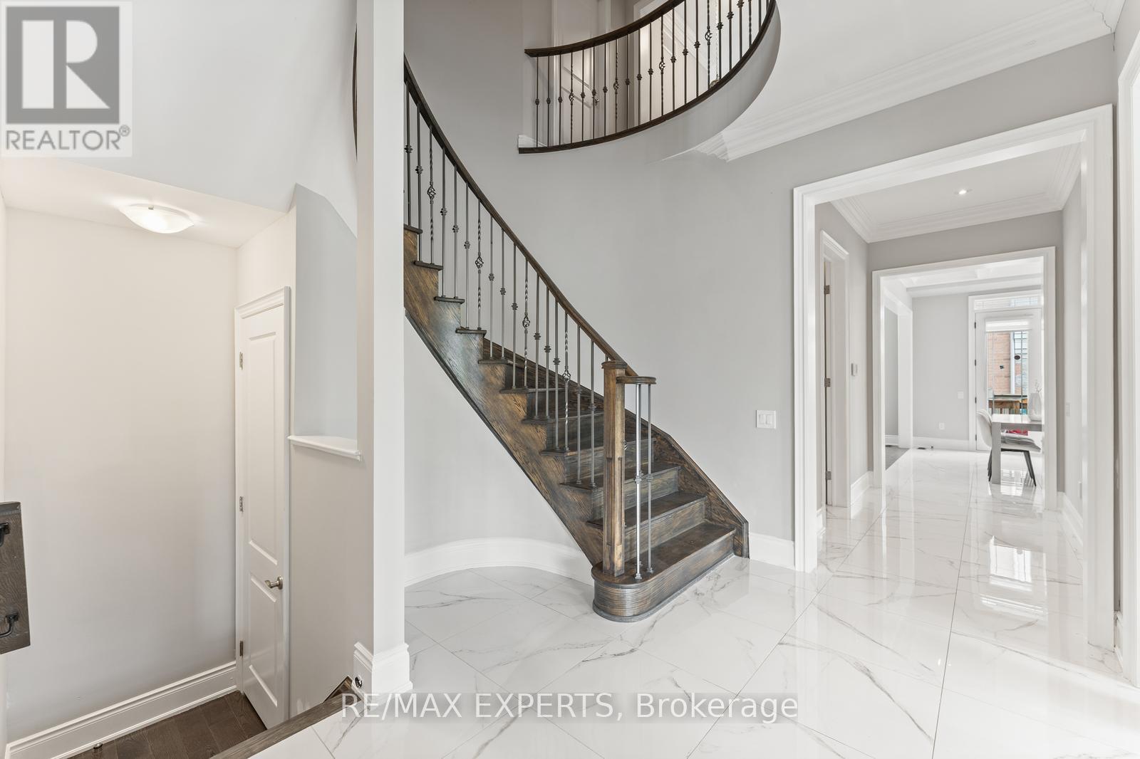 97 Ross Vennare Crescent, Vaughan, Ontario  L4H 4N2 - Photo 22 - N12461900