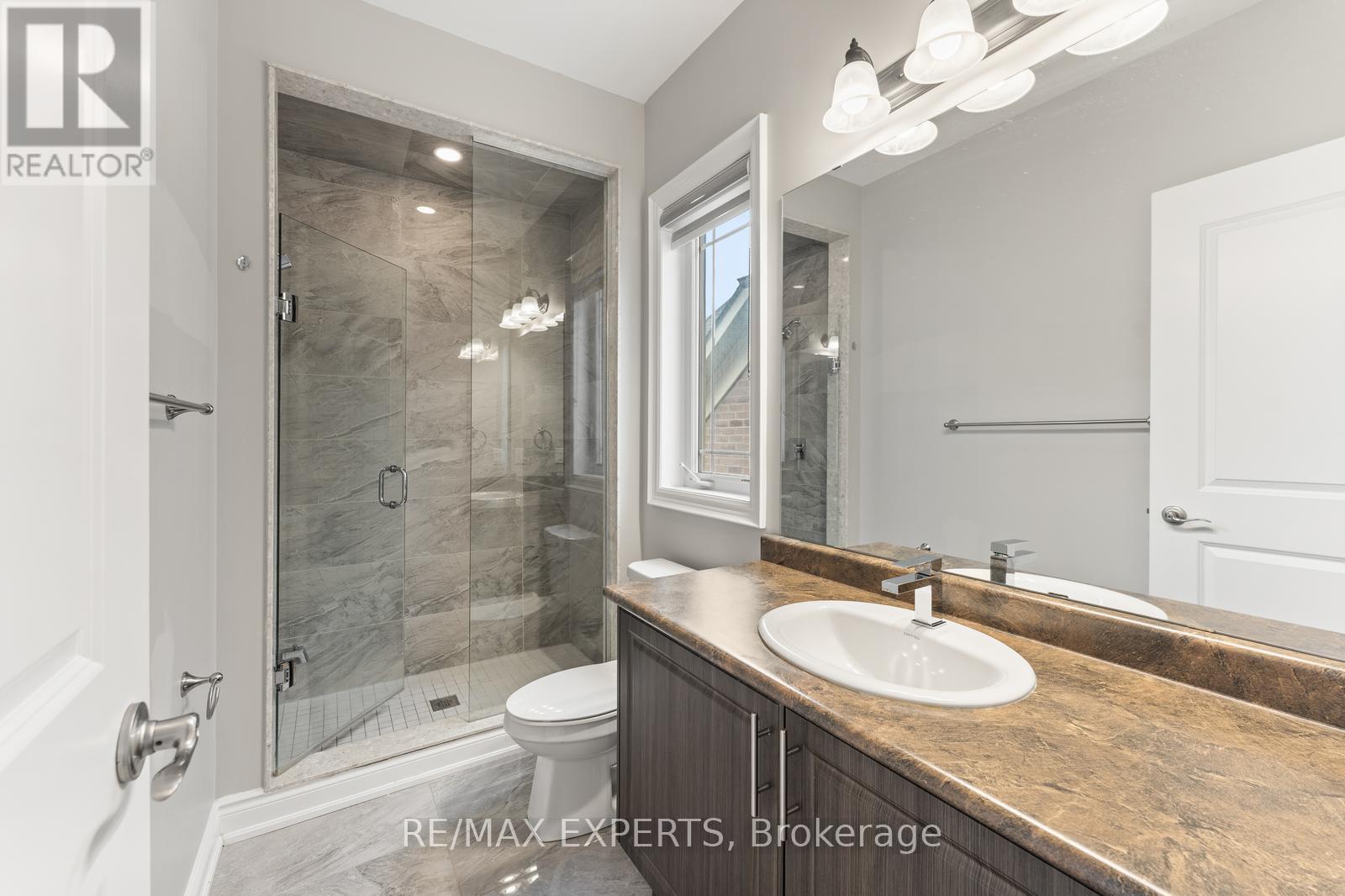 97 Ross Vennare Crescent, Vaughan, Ontario  L4H 4N2 - Photo 28 - N12461900