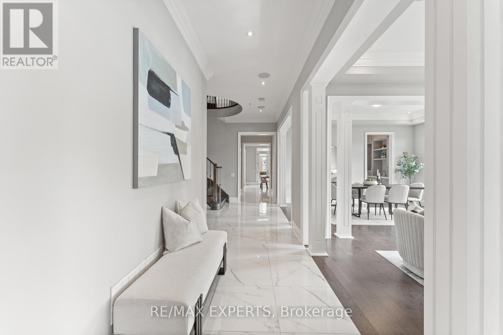 97 Ross Vennare Crescent, Vaughan, Ontario  L4H 4N2 - Photo 3 - N12461900