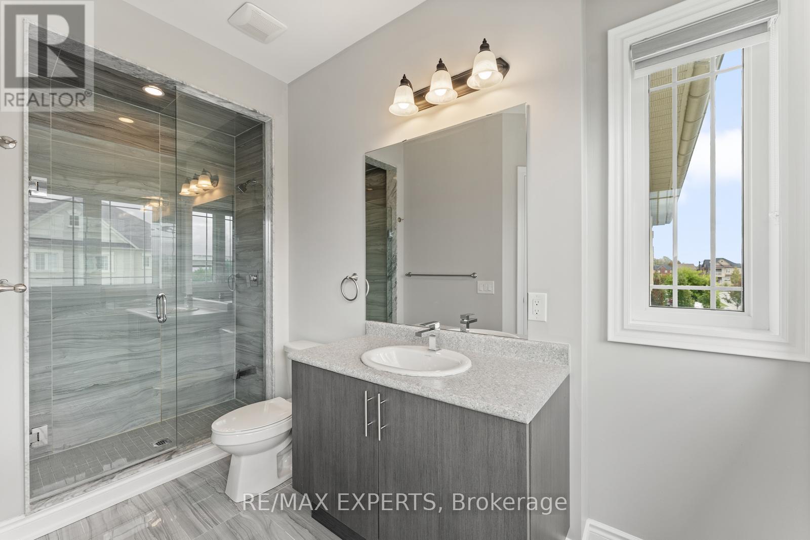 97 Ross Vennare Crescent, Vaughan, Ontario  L4H 4N2 - Photo 30 - N12461900