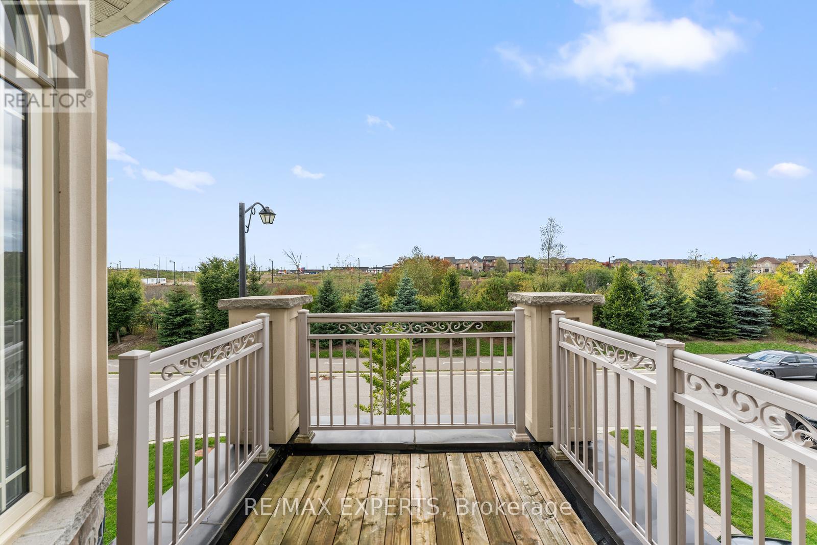 97 Ross Vennare Crescent, Vaughan, Ontario  L4H 4N2 - Photo 31 - N12461900
