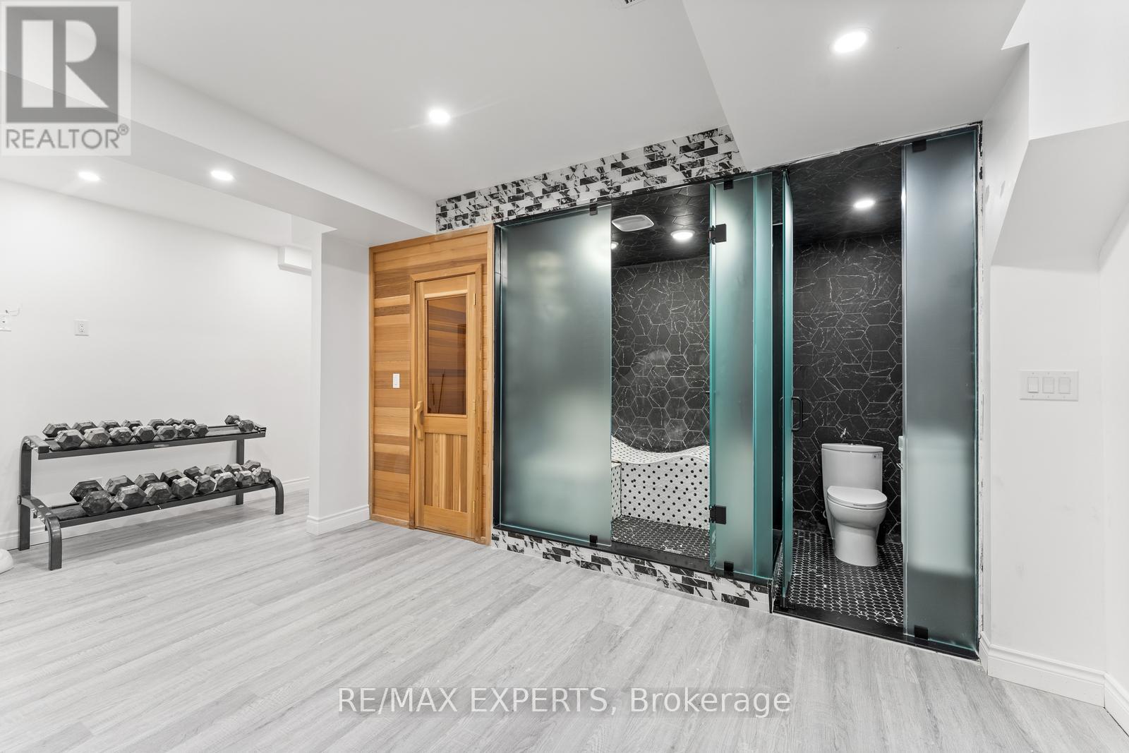 97 Ross Vennare Crescent, Vaughan, Ontario  L4H 4N2 - Photo 40 - N12461900