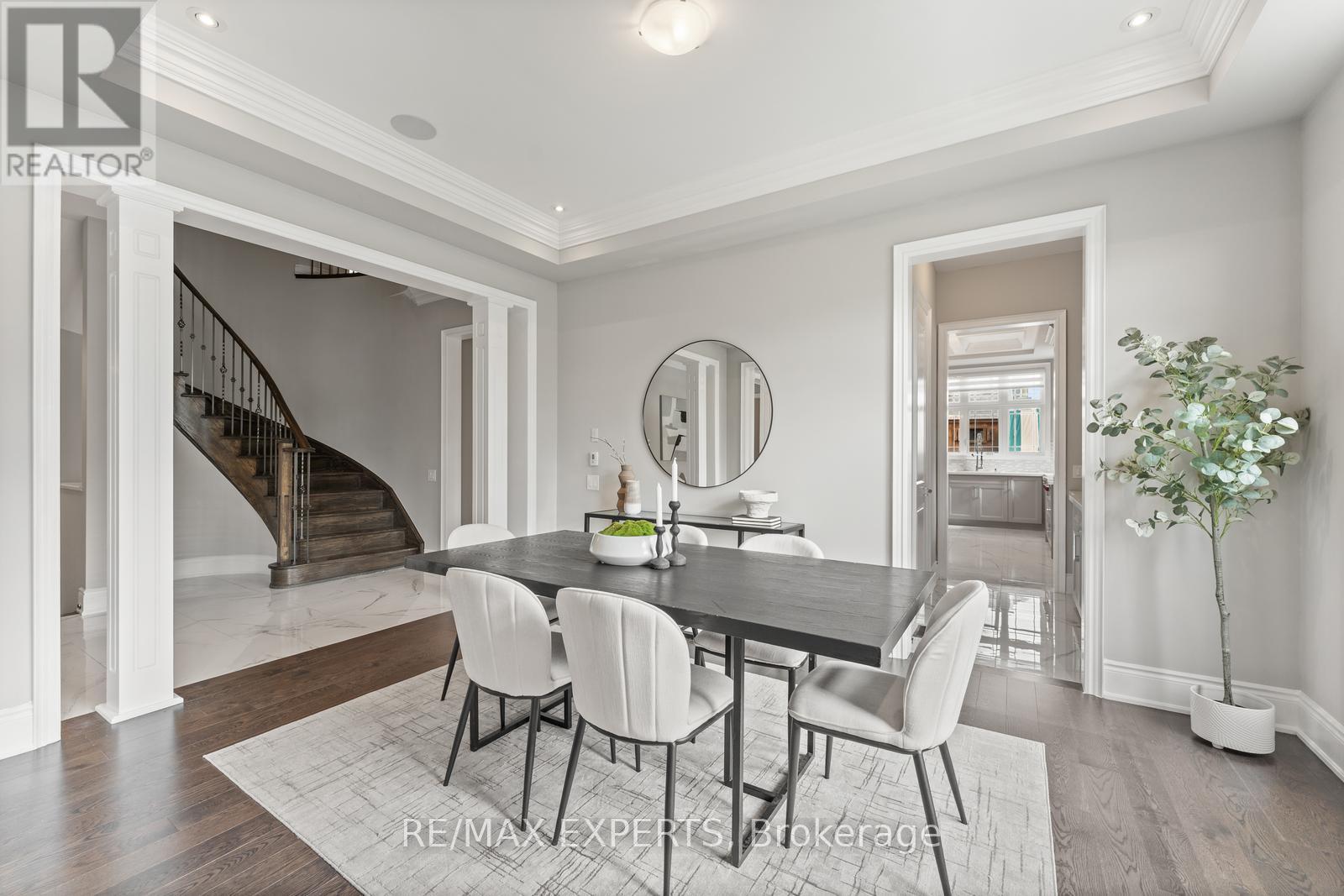 97 Ross Vennare Crescent, Vaughan, Ontario  L4H 4N2 - Photo 9 - N12461900