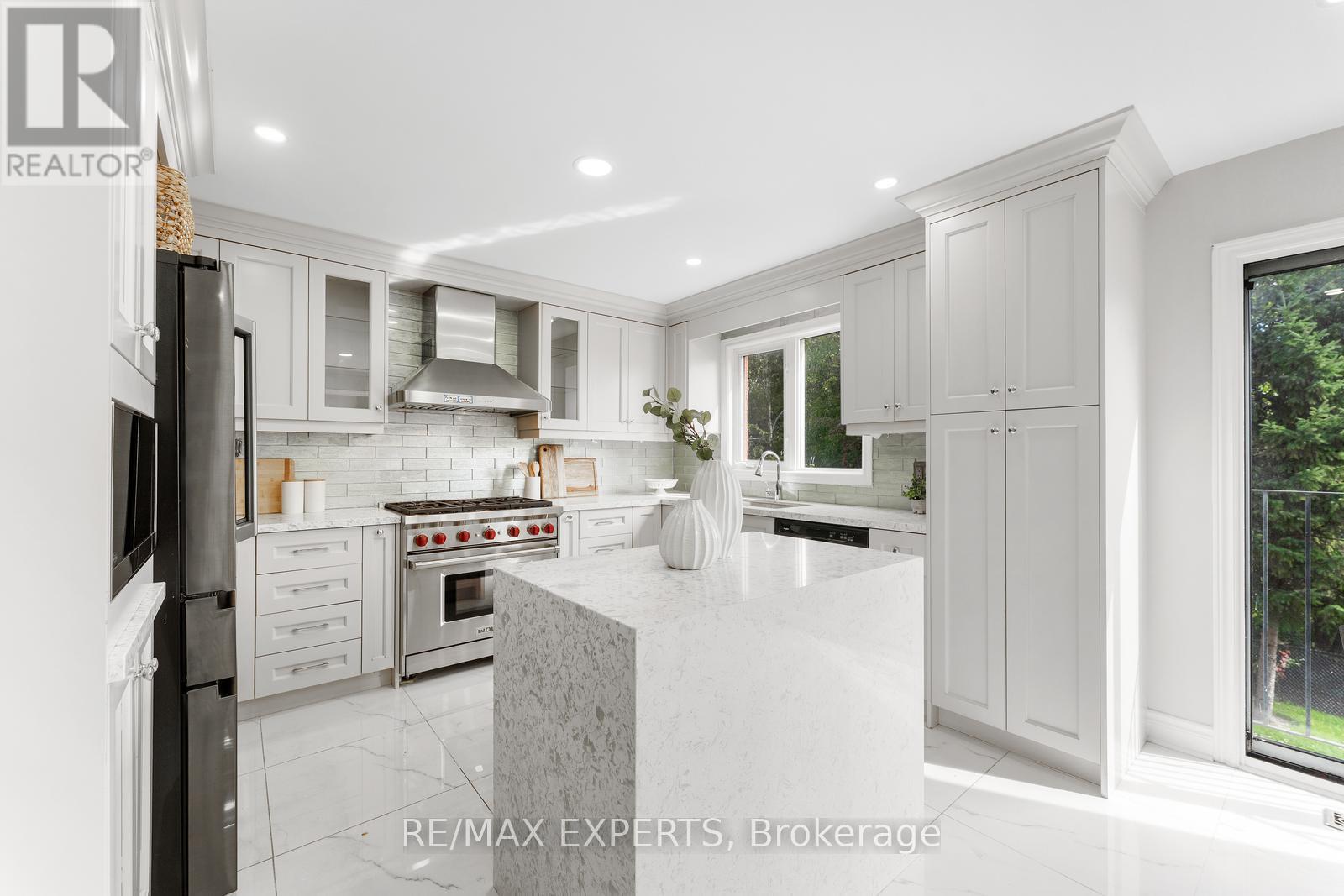 147 Ashton Drive, Vaughan, Ontario  L6A 2T8 - Photo 11 - N12461901
