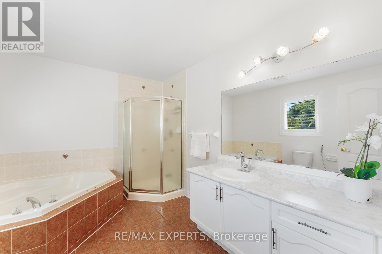 147 Ashton Drive, Vaughan, Ontario  L6A 2T8 - Photo 26 - N12461901