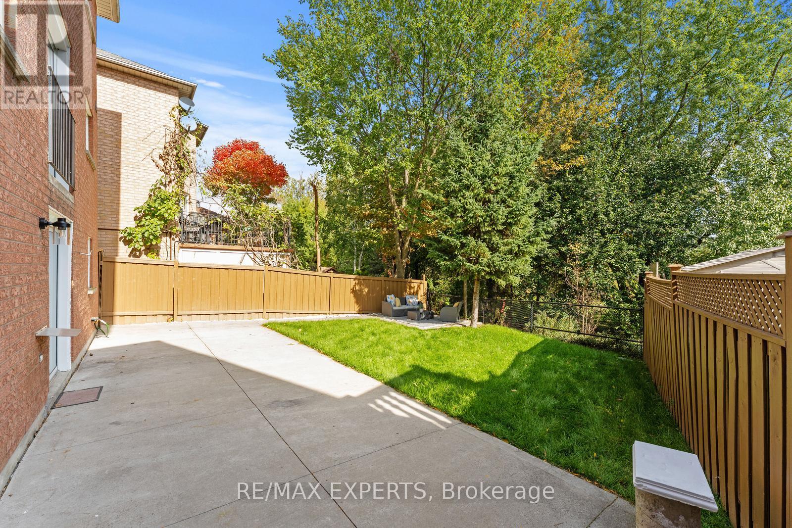 147 Ashton Drive, Vaughan, Ontario  L6A 2T8 - Photo 39 - N12461901