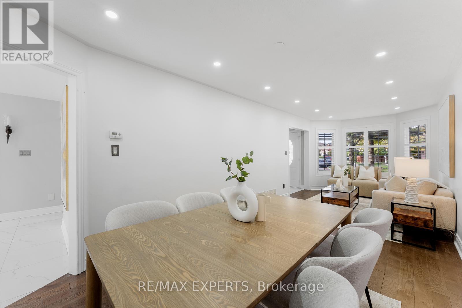 147 Ashton Drive, Vaughan, Ontario  L6A 2T8 - Photo 9 - N12461901