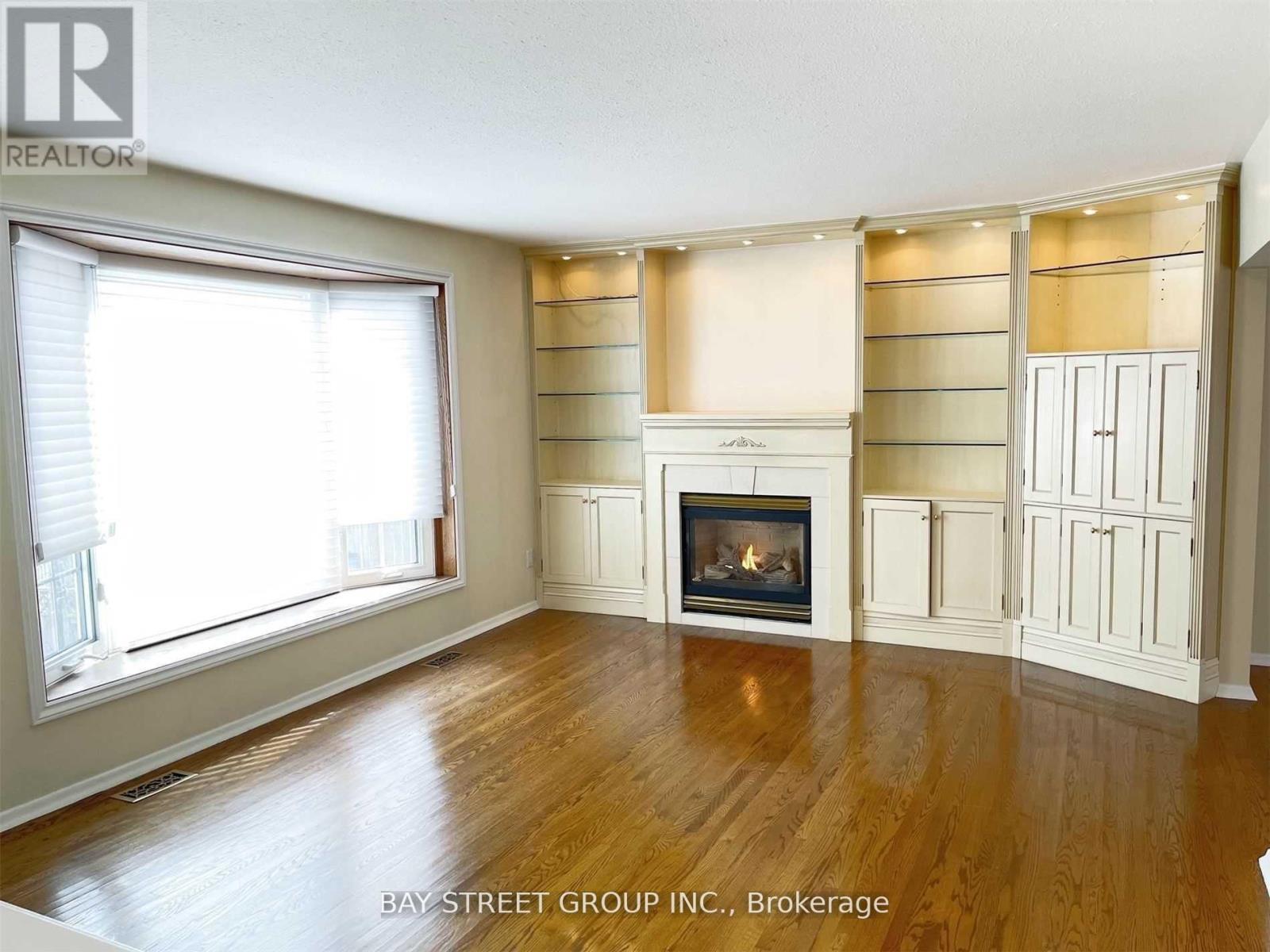 41 Walkerton Drive, Markham, Ontario  L3P 1H9 - Photo 3 - N12461903