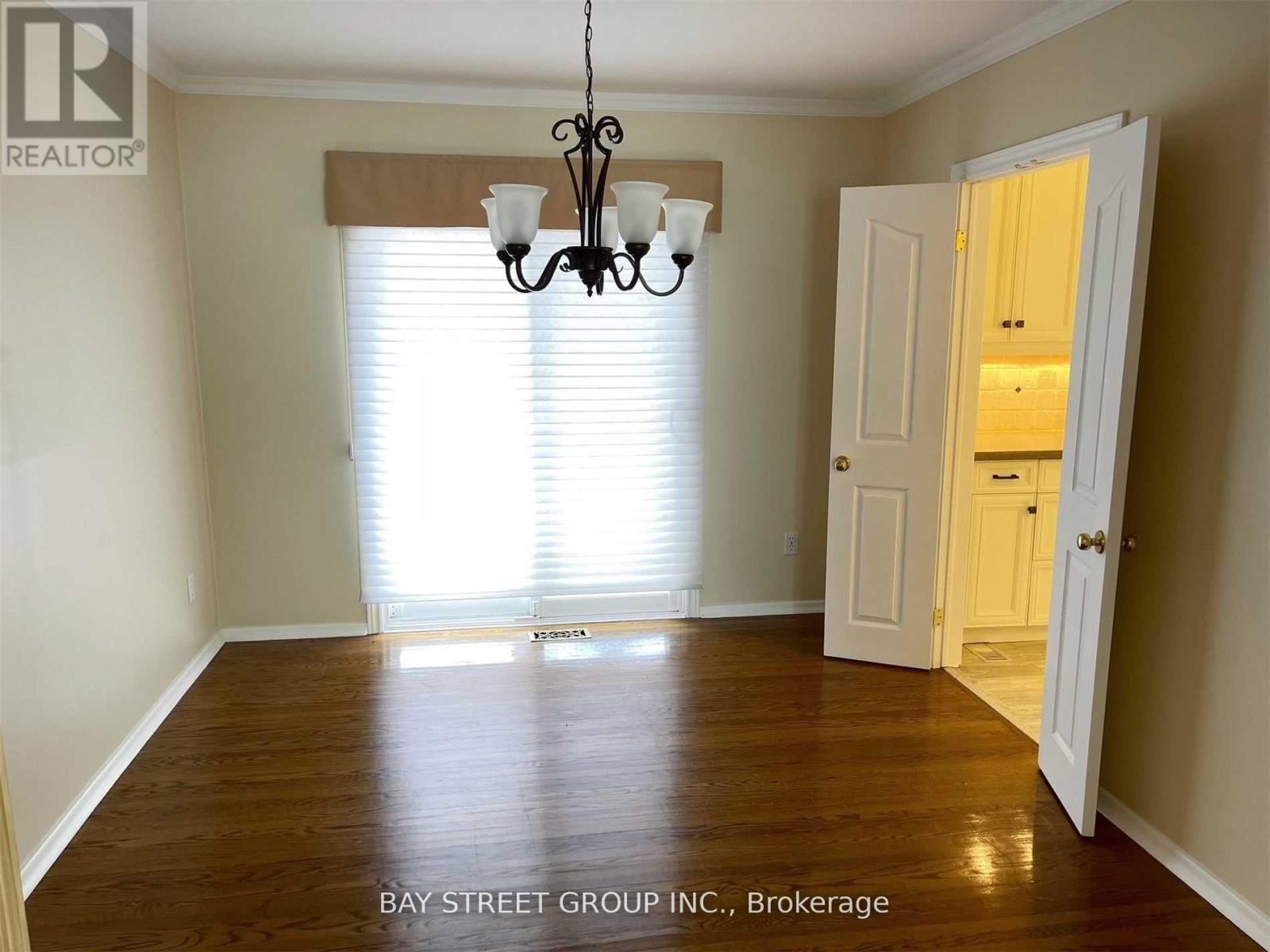 41 Walkerton Drive, Markham, Ontario  L3P 1H9 - Photo 4 - N12461903