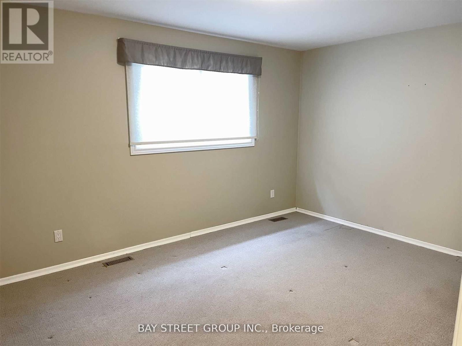41 Walkerton Drive, Markham, Ontario  L3P 1H9 - Photo 8 - N12461903