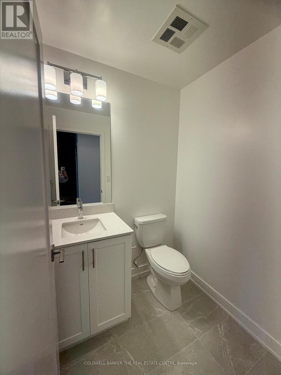 B208 - 693 Davis Drive, Newmarket, Ontario  L3Y 2R2 - Photo 5 - N12461917