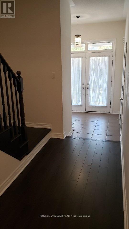 12 Black Locust Drive, Markham, Ontario  L6E 0P8 - Photo 2 - N12461942