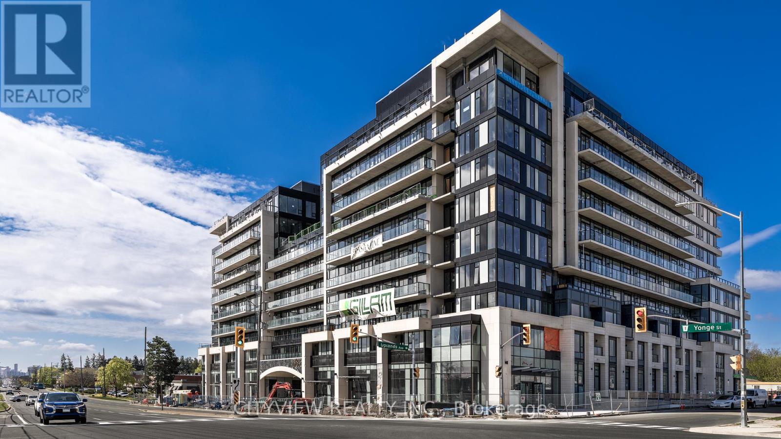 233 - 8188 YONGE STREET, Vaughan, Ontario