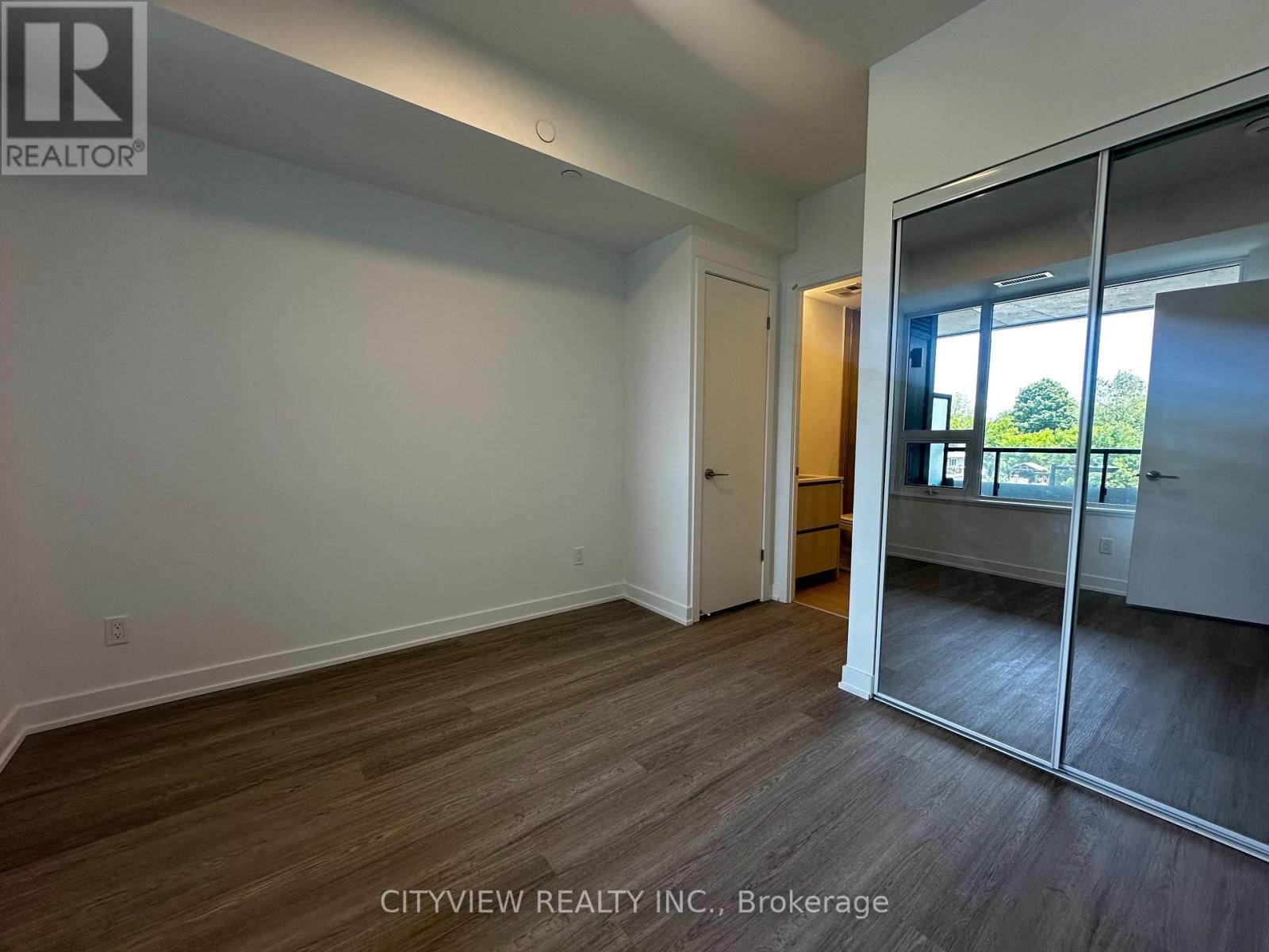 233 - 8188 Yonge Street, Vaughan, Ontario  L4J 0M2 - Photo 12 - N12461966