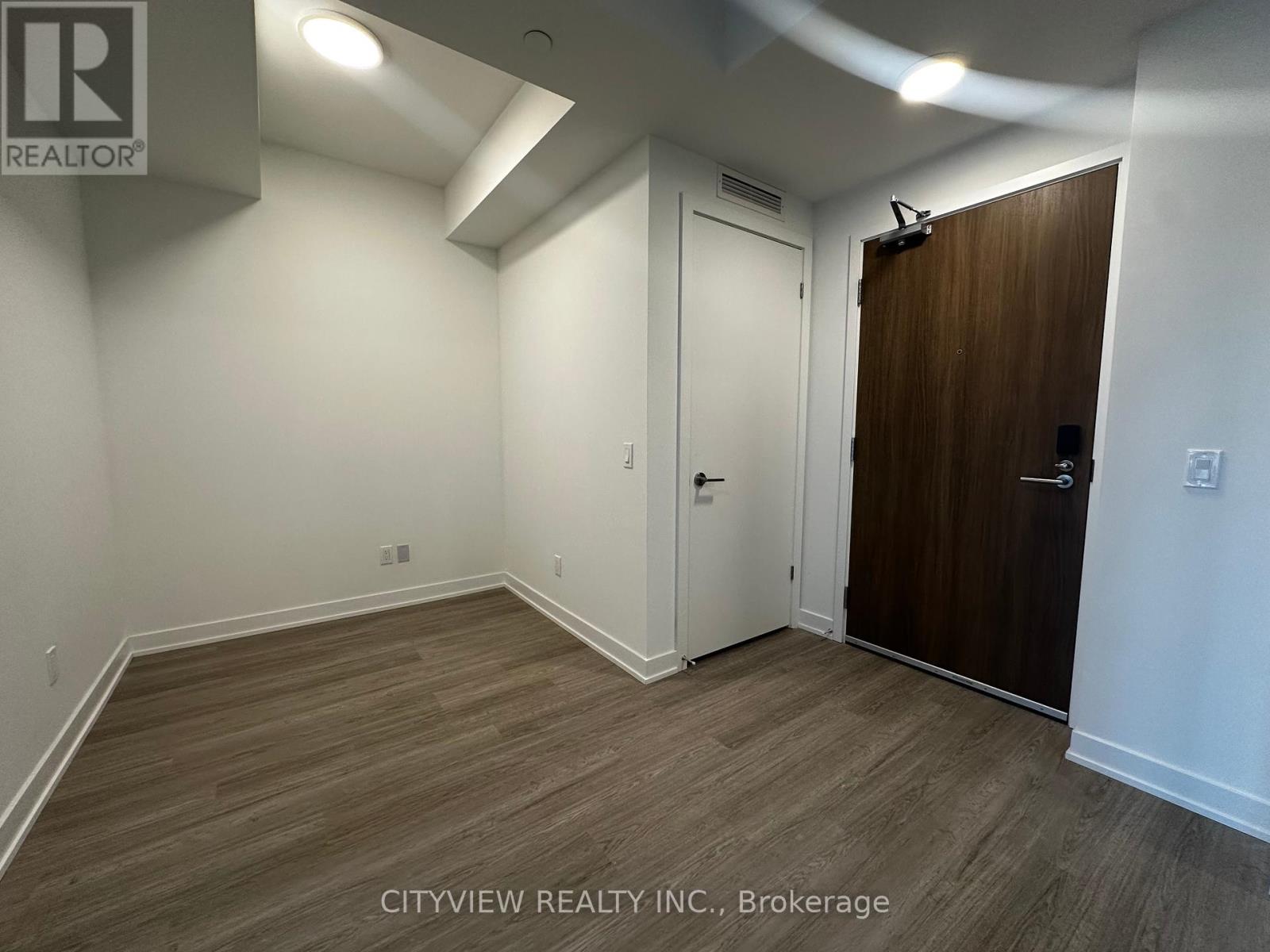 233 - 8188 Yonge Street, Vaughan, Ontario  L4J 0M2 - Photo 4 - N12461966