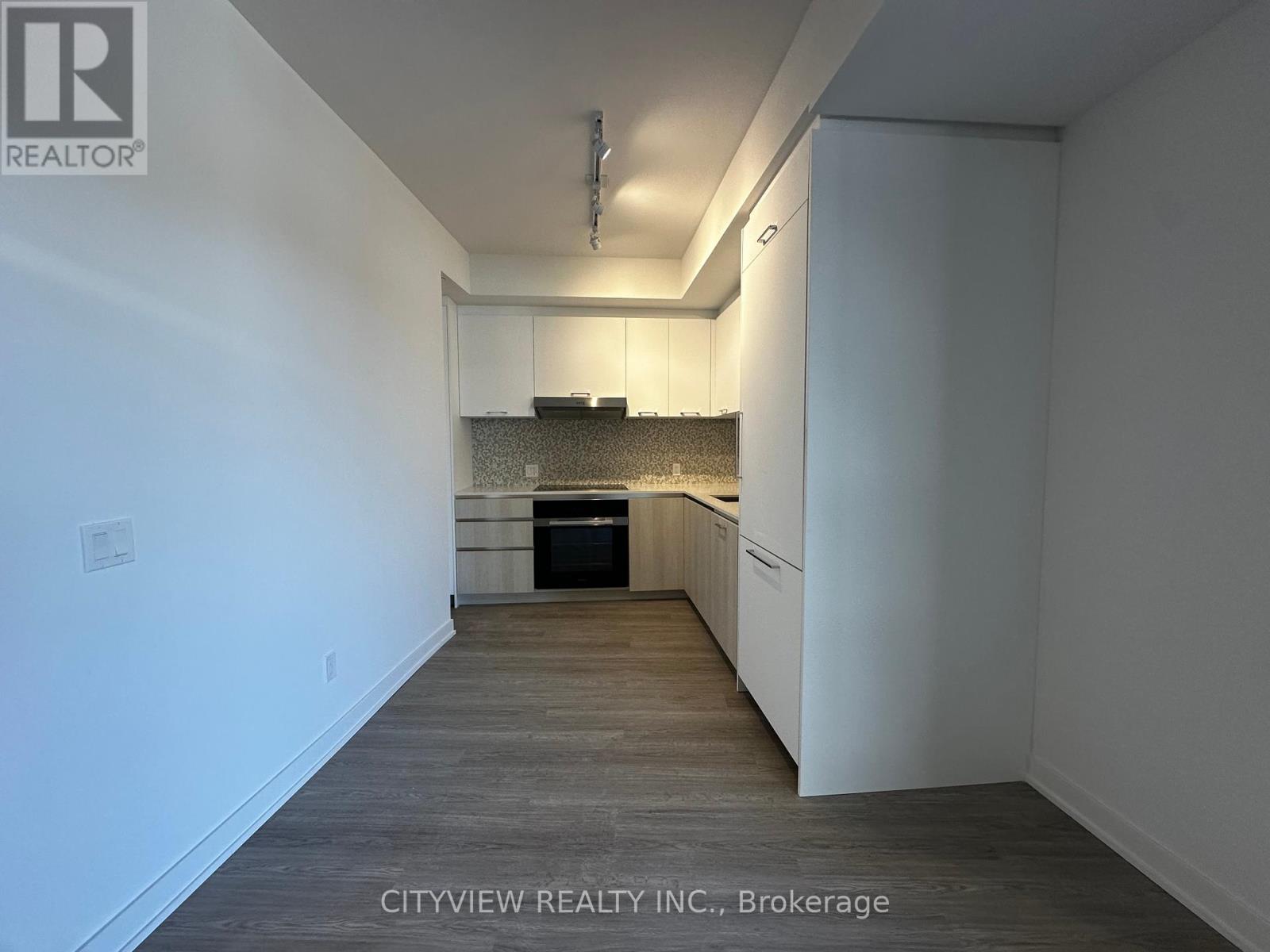 233 - 8188 Yonge Street, Vaughan, Ontario  L4J 0M2 - Photo 9 - N12461966